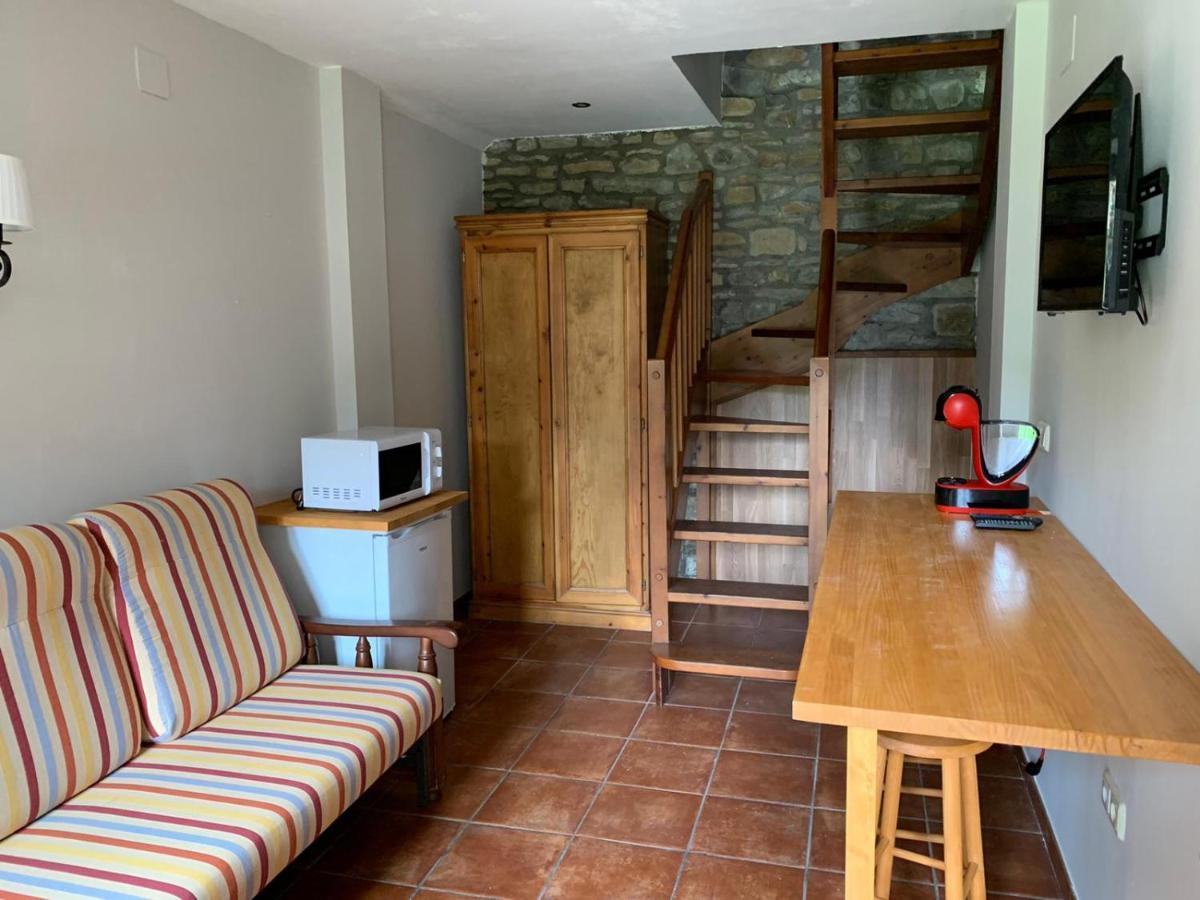 Hotel Charle Jaca Dış mekan fotoğraf