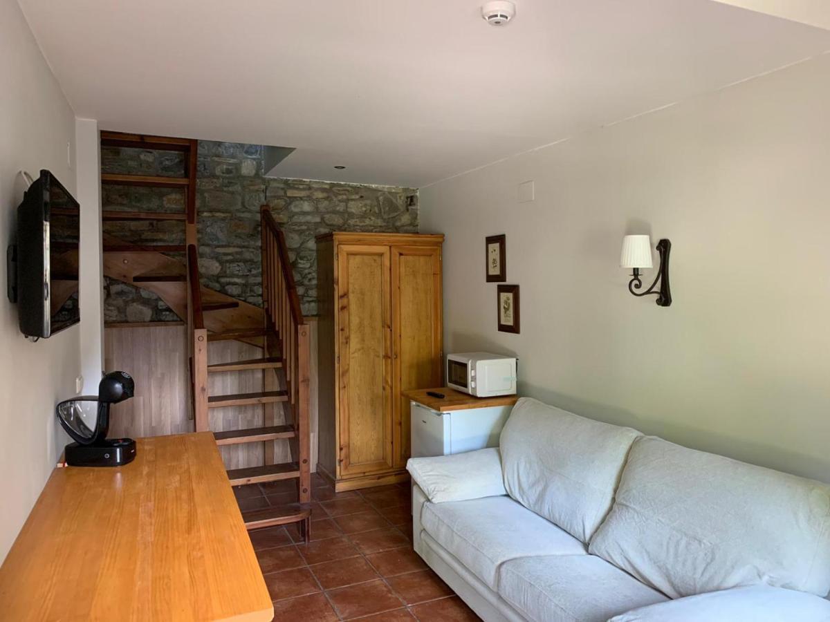 Hotel Charle Jaca Dış mekan fotoğraf