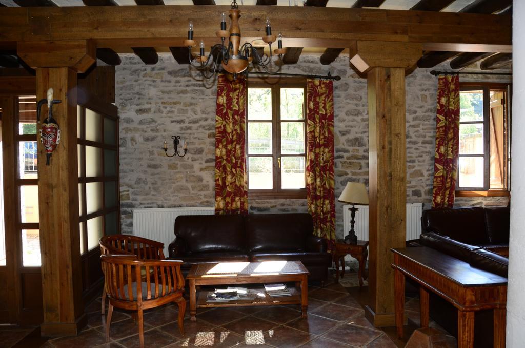Hotel Charle Jaca Dış mekan fotoğraf